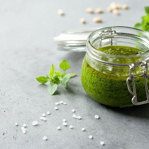 Illustratie bij: Weinig tijd? Déze pasta pesto zet je in een handomdraai op tafel