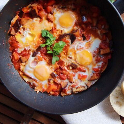 Illustratie bij: Zo maak je deze Shakshuka met knapperige ciabatta