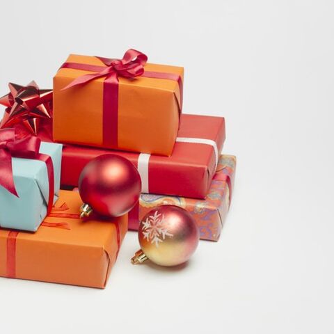 Illustratie bij: Last minute kerststress? Niet nodig: deze cadeaus heb je meteen(!) in huis