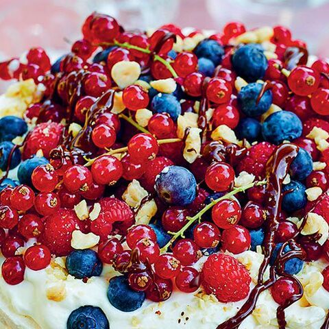 Illustratie bij: Met deze pavlova-taart is elke picknick een feest (en zo maak je ‘m)