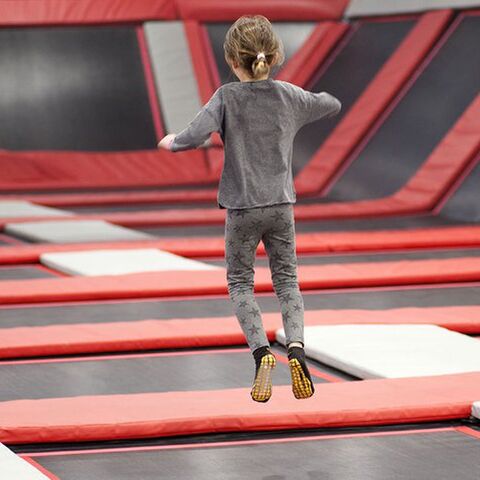 Illustratie bij: Na deze indoor trampolineparken is je kind compleet uitgeteld