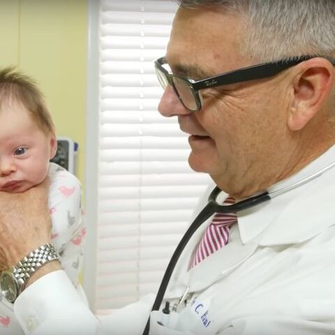 Illustratie bij: VIDEO: door deze truc stopt jouw baby onmiddellijk met huilen