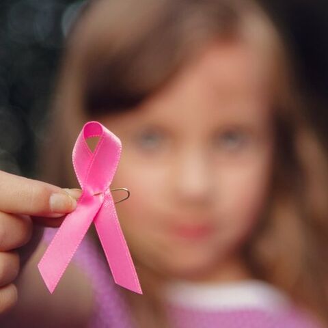 Illustratie bij: Pink Ribbon: ‘Eén op de zeven vrouwen in Nederland krijgt borstkanker’