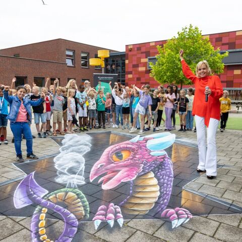 Illustratie bij: Zomerleesdip: ‘Als een kind in de zomervakantie niet leest, gaat het niveau achteruit’