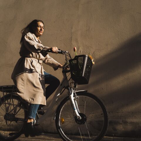 Illustratie bij: Win: lekker doortrappen, ook met kind achterop: zo scoor je een (betaalbare!) elektrische (moeder)fiets