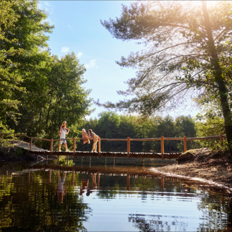 Illustratie bij: Zet die koffers maar klaar: win een gezinsvakantie bij Center Parcs