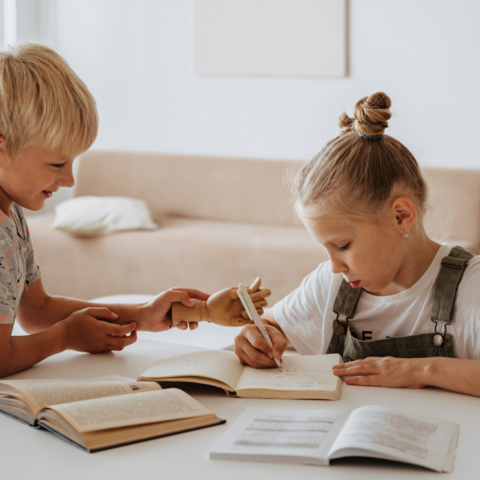 Illustratie bij: Sociale vaardigheden: 11 essentiële skills voor je kleine