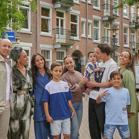 Illustratie bij: Samira Bakhcha uit Een Huis Vol: ‘In een groot gezin moet je aanpakken, niet miepen’