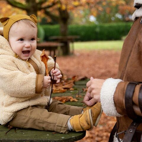 Illustratie bij: 7 redenen waarom een herfstbaby geweldig is (en waar je extra op moet letten)