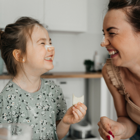 Illustratie bij: Zoveel procent van de moeders haalt méér voldoening uit ouderschap dan verwacht