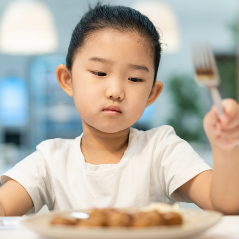 Illustratie bij: De eetstoornis ARFID: 1 op de 30 kinderen kampt ermee (en hun ouders dus ook)