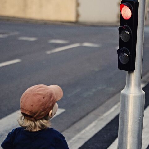 Stoplichten peuter jongen