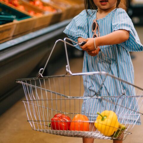 Illustratie bij: Daria: ‘Mijn peuter schreeuwde het geheime koosnaampje van mijn man door de supermarkt’