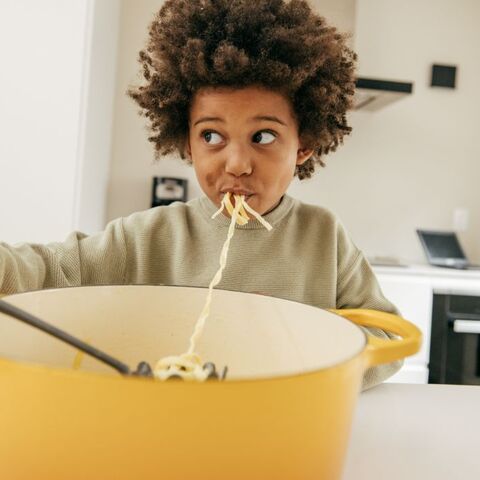 Illustratie bij: Met deze 5 gouden tips laat je je moeilijke eter (onbewust) van groente genieten