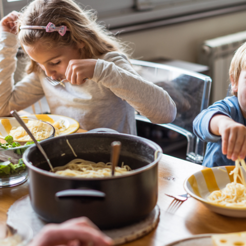 Illustratie bij: Opgebiecht: ‘Pas toen ik de ingrediënten bekeek, zag ik wat de kinderen echt hadden gegeten’