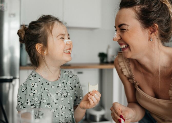 blije moeder en dochter