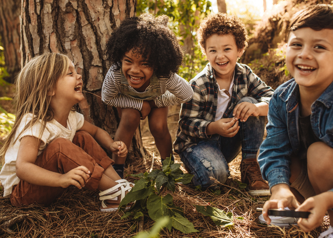 sterrembeelden green flag kinderen buitenspelen bos natuurspeeltuin