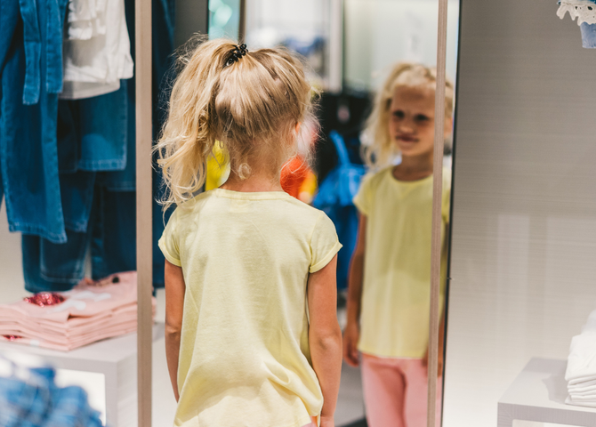 dochter weigert kleding