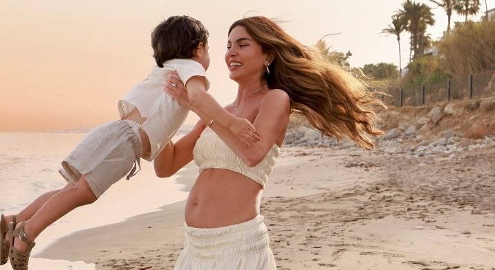 Illustratie bij: Negin Mirsalehi zwanger van tweede kindje: ‘Can’t wait to meet you’