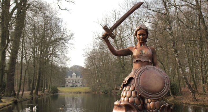 Afke levend standbeeld