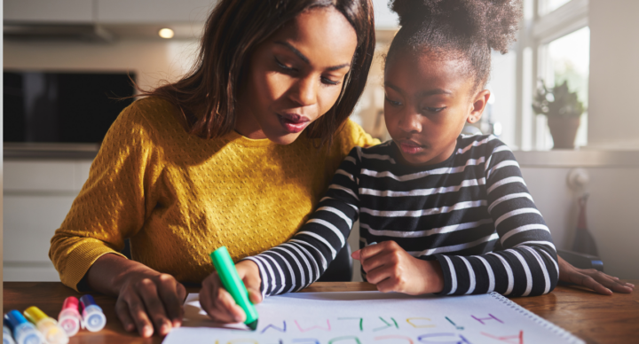 Illustratie bij: We willen onze kids té perfect opvoeden, wat zorgt voor psychische problemen