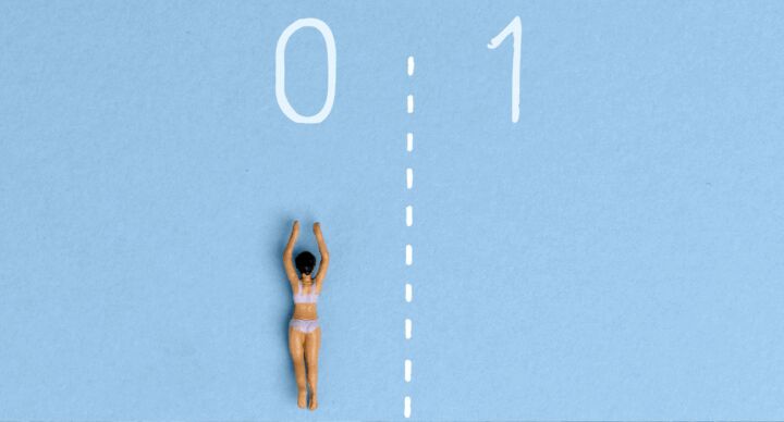Illustratie bij: Moeten ouders de mogelijkheid hebben om aanwezig te zijn bij de zwemles van hun kind? “Logisch, lijkt me”