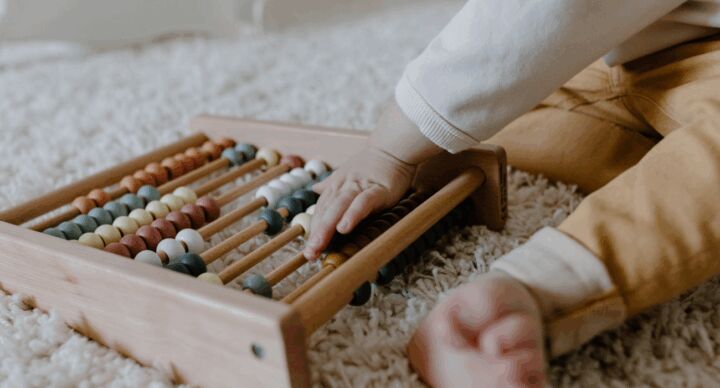 Illustratie bij: Meer tijd met je baby en minder opvangstress: CNV pleit voor jaar ouderschapsverlof