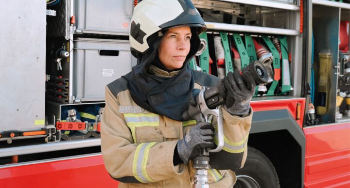 Illustratie bij: Jeanette maakt veel mee bij de brandweer: ‘Mijn dochter vertel ik oppervlakkig wat ik meemaak’