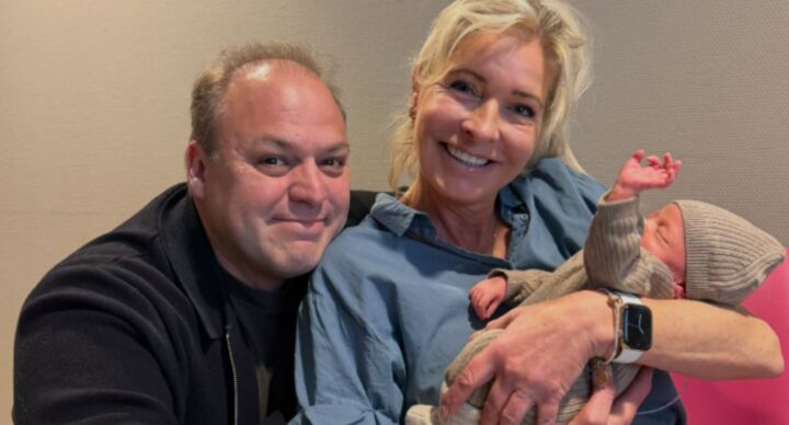 Illustratie bij: Frans en Mariska Bauer delen eerste moment met kleinzoon: ‘Tranen in onze ogen’