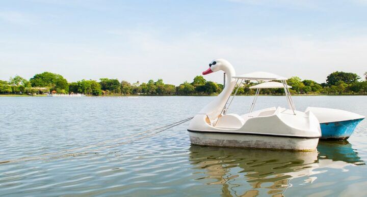 waterfietsen met kinderen