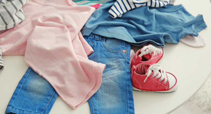 Illustratie bij: Slimme garderobe: budgetbewuste en duurzame tips voor kinderkleding