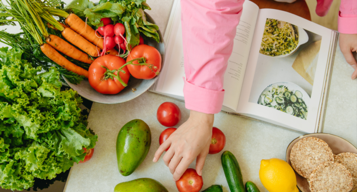 Illustratie bij: Voedingscoach over je kind vegan laten eten: ‘Kids raken sneller gewend aan groenten’