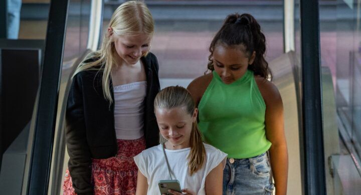 Illustratie bij: 10 slimme smartphone regels voor je kind