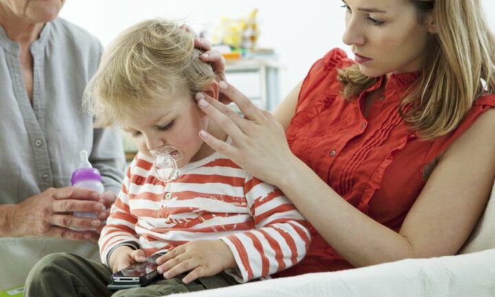 ouders-schamen-zich-luizen-kind