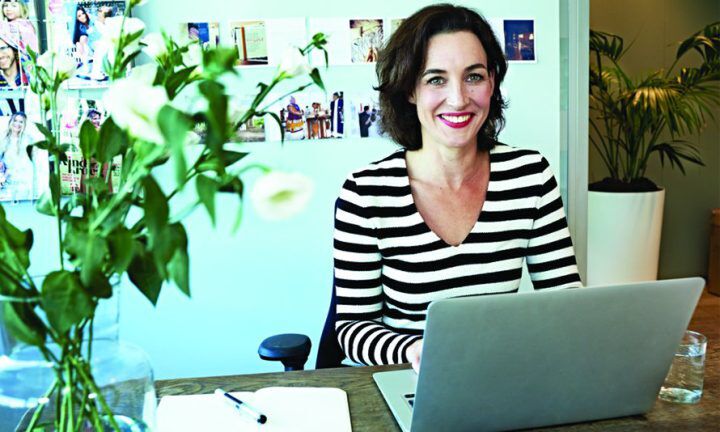 Illustratie bij: COLUMN SARA: Stond ik weer met een sigaret op de patio