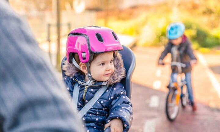 achterzitje-fiets-vanaf-welke-leeftijd