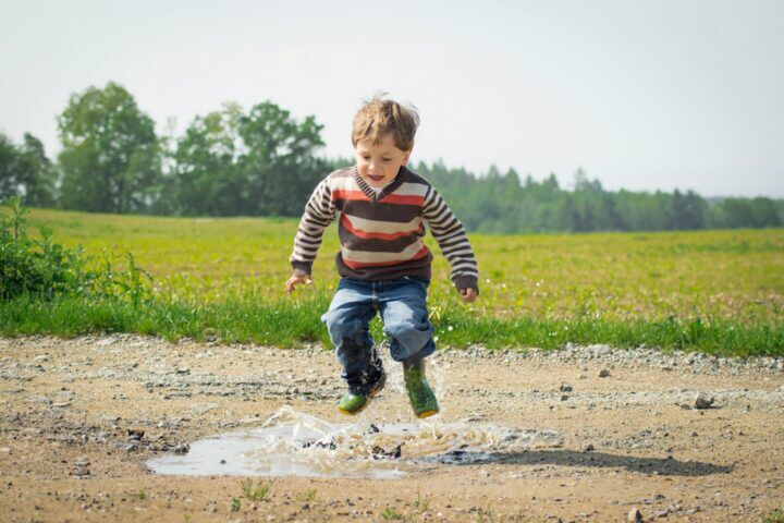 Illustratie bij: Vrije opvoeding? Moeders met deze sterrenbeelden laten hun kids het meest vrij