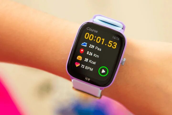 Illustratie bij: Jij relaxed, zij op ontdekking: dankzij dit slimme kinderhorloge
