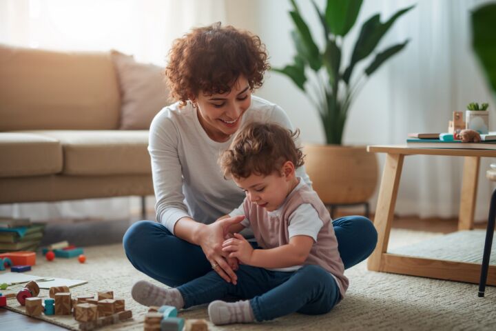 Illustratie bij: Altijd degene die overal aan denkt in huis? Zo doorbreek je de mental load