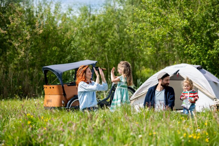 Illustratie bij: 5x waarom een bakfiets te gek is om nu aan te schaffen (mét korting)