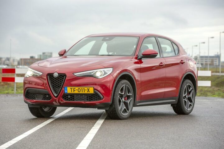 Illustratie bij: Winnen voor Vaderdag: een week lang rondscheuren in een Alfa Romeo Stelvio