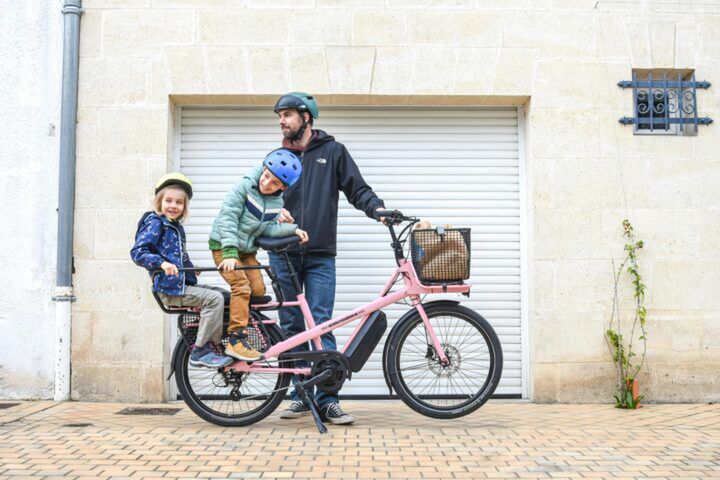 Illustratie bij: ‘Mijn kinderen vonden: als wij een helm dragen, dan papa en mama ook’