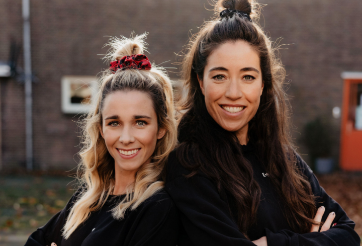 Illustratie bij: Ellen Hoog en Naomi van As delen na 3,5 jaar opnieuw kraamtijd