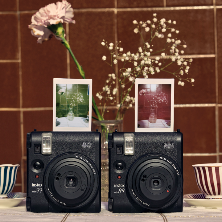 Illustratie bij: Win: de INSTAX mini 99 (t.w.v. €199,-)- Dé camera om jouw momenten tastbaar te maken